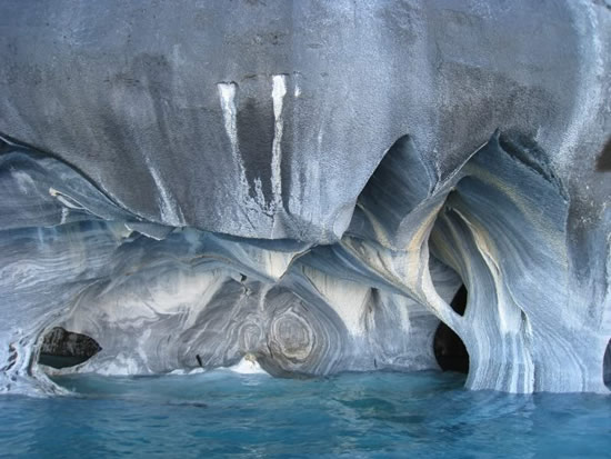 Tunnels of the Chile Chico marble caves