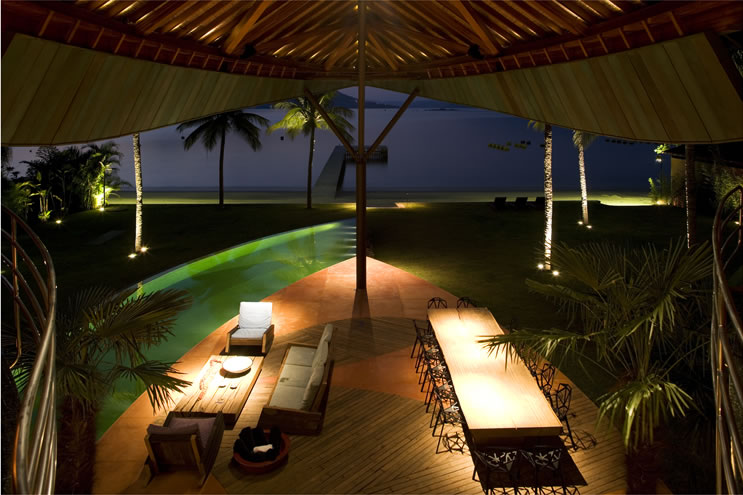 leaf house dining at night