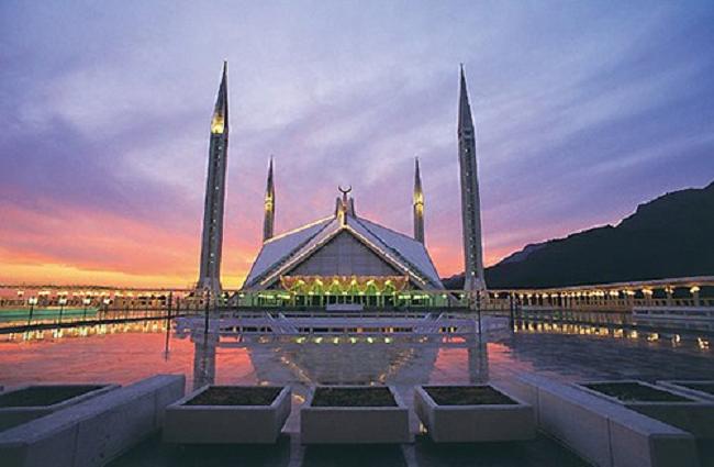 Shah Faisal Mosque
