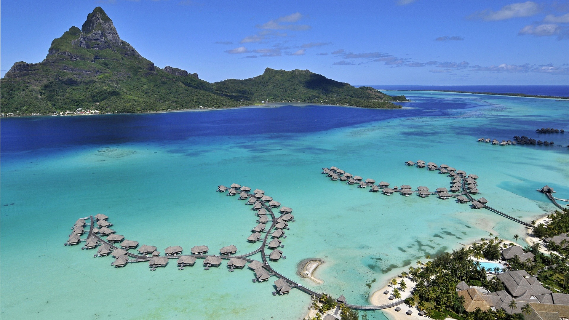 Bora-Bora-Island-sea-beach-houses