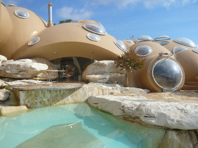 Bubble House pool