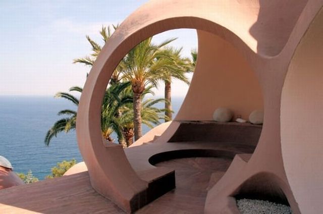 palais bulles exterior