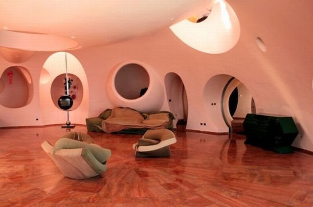 palais bulles living room