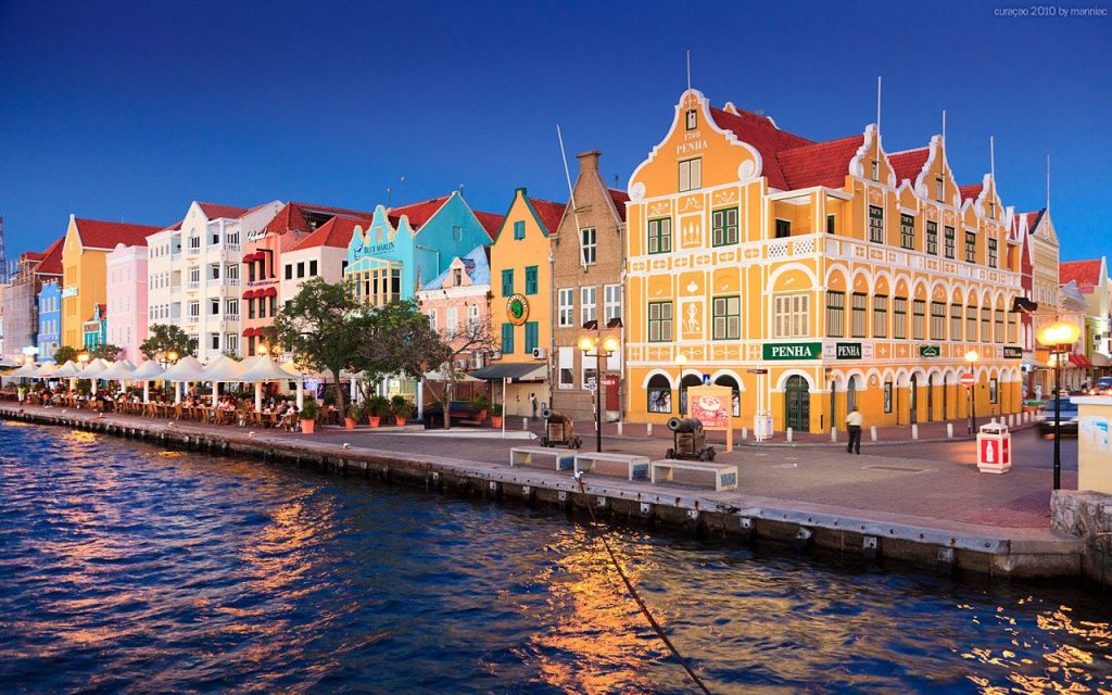 Handelskade Merchant Houses Willemstad