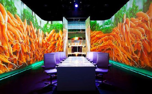 Ultraviolet Restaurant black light