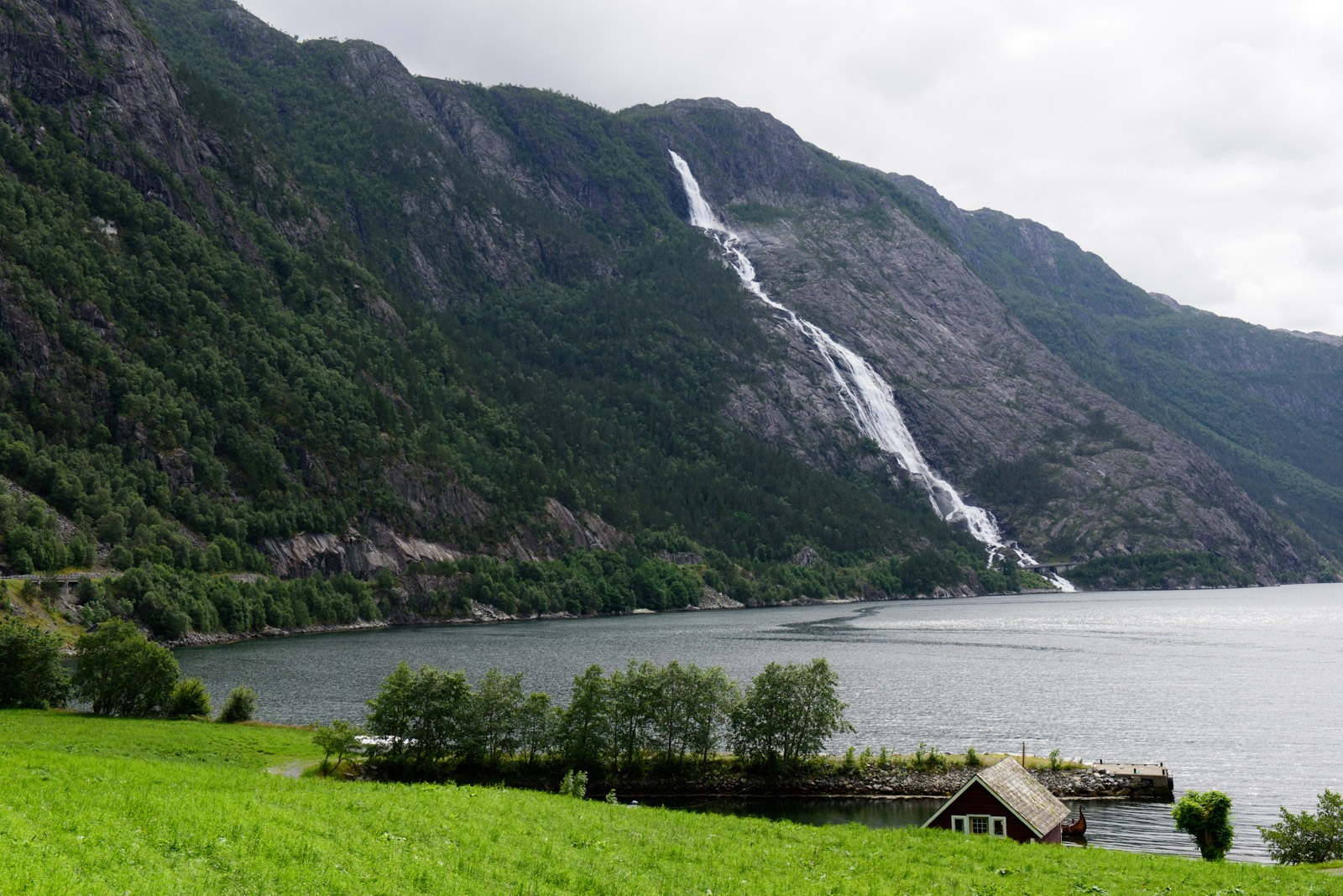 Langfossen Falls Beautiful Waterfall