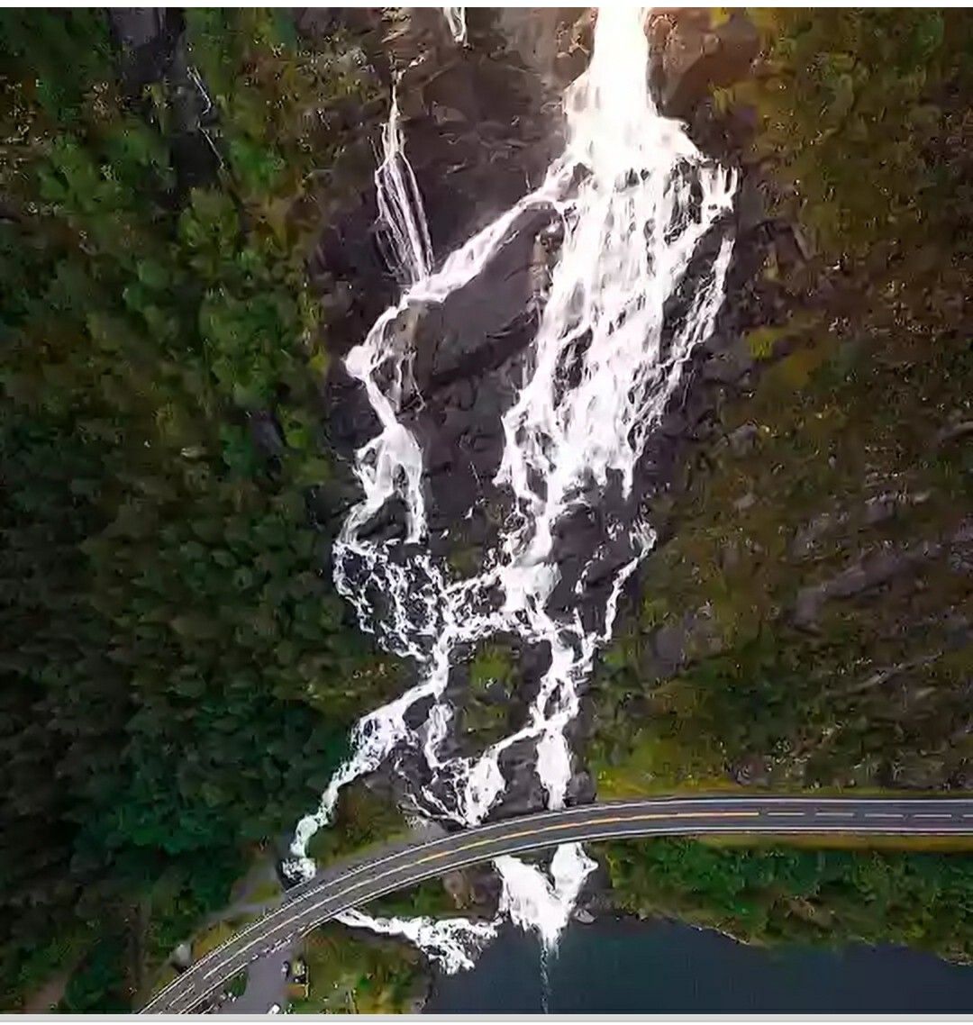 Langfossen falls
