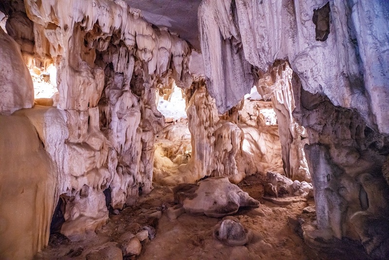 Trinh Nu Cave