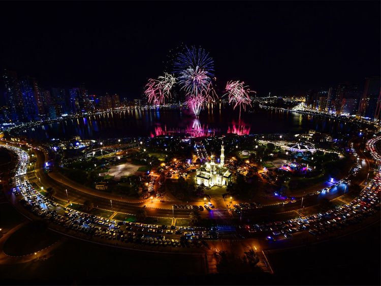 Dubai uae New year eve fireworks