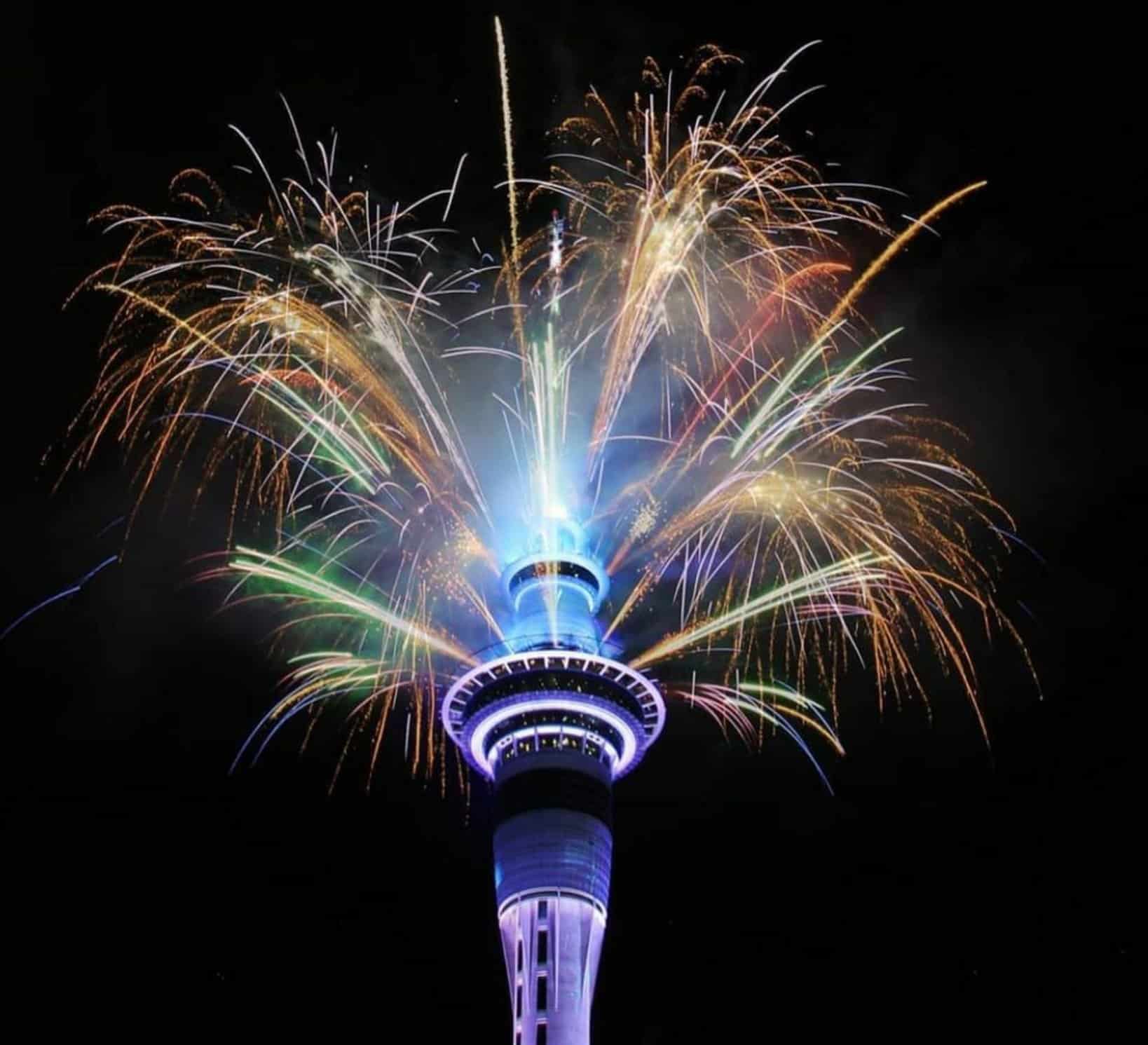 New year eve newzealand city tower fireworks 2021