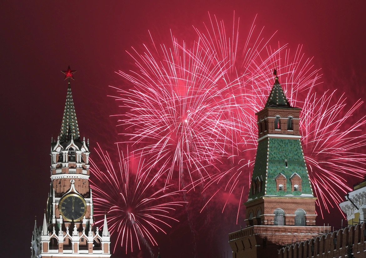 Russia Moscow New year eve fireworks 2021